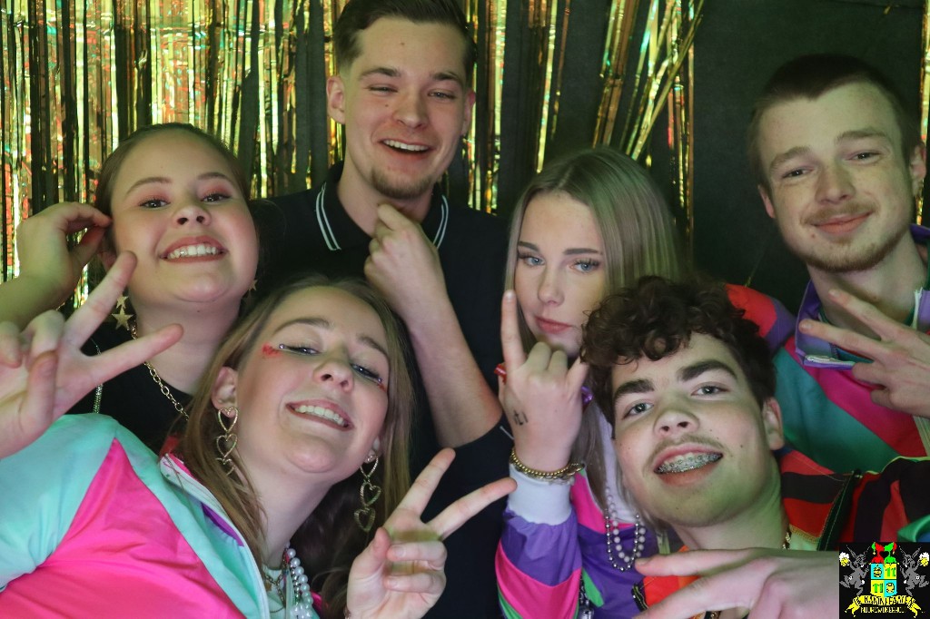 ../Images/Jeugd Opwarmbal Photobooth 326.jpg